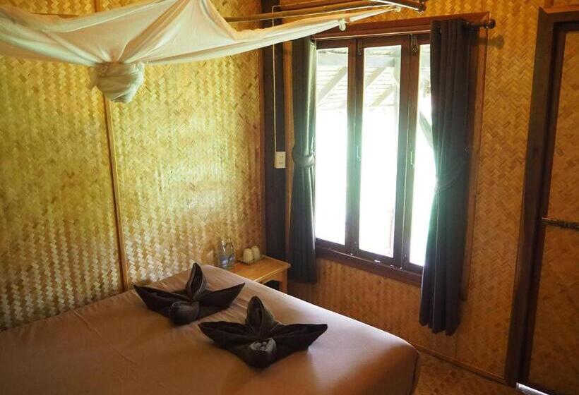 בית מלון כפרי Pai Country Hut