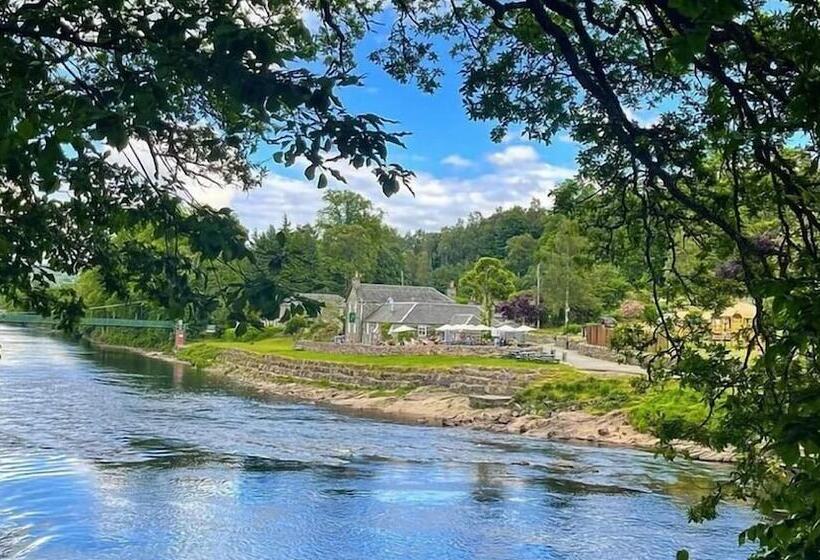 בית מלון כפרי Port Na Craig Inn