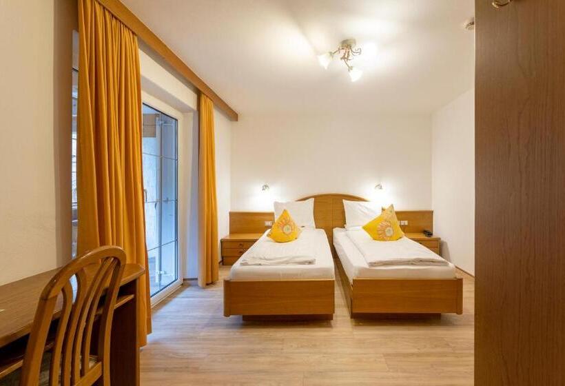 בית מלון כפרי Ramon