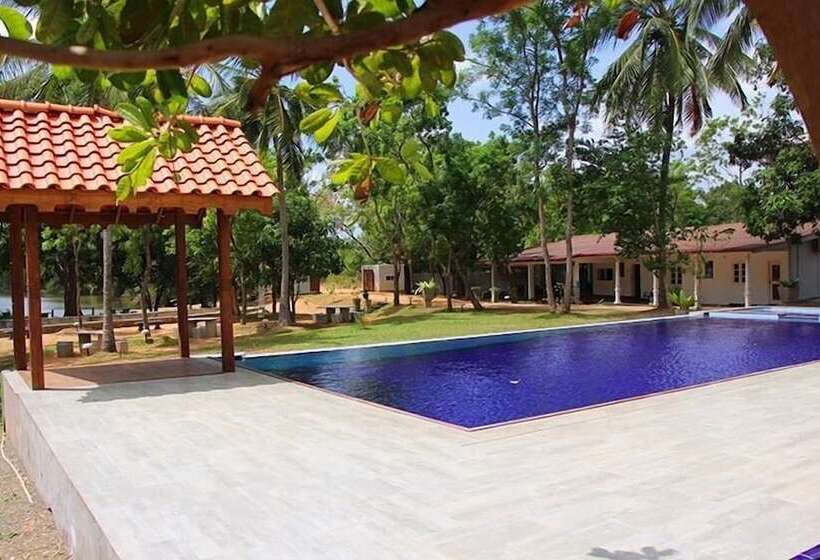 호텔 Randeniweva Resort