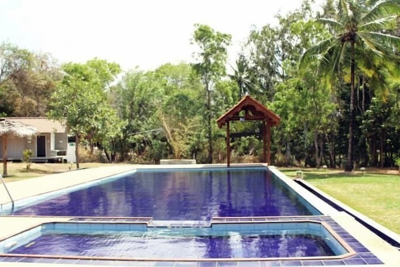 호텔 Randeniweva Resort