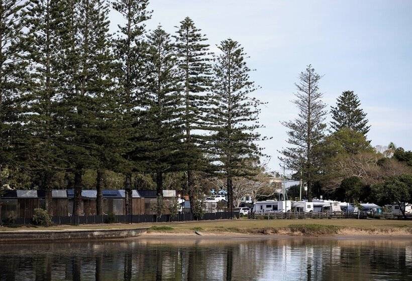 בית מלון כפרי Reflections Evans Head   Holiday Park