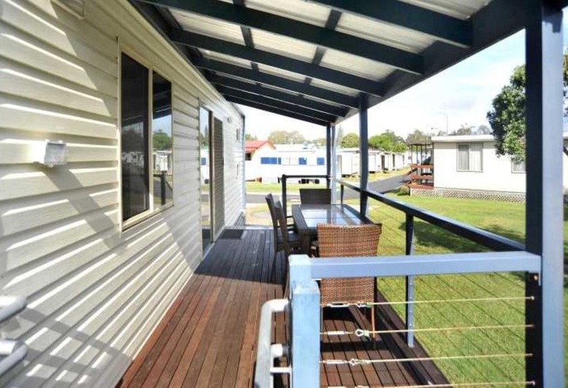 בית מלון כפרי Reflections Evans Head   Holiday Park