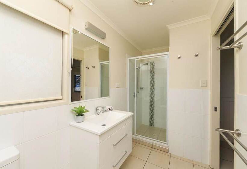 בית מלון כפרי Reflections Corindi Beach   Holiday Park