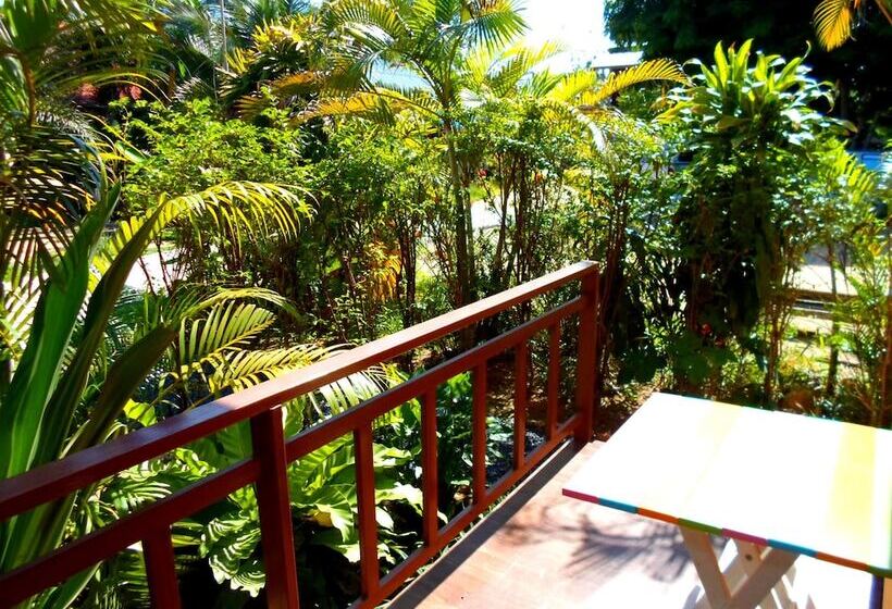 هتل Rewadee Garden Resort