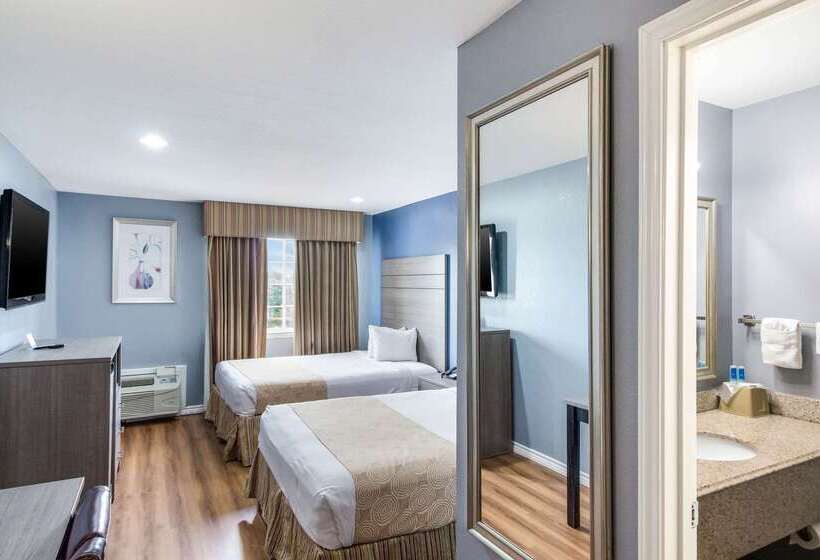 Отель Rodeway Inn & Suites Port Arthur   Groves