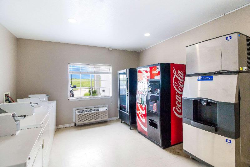 Отель Rodeway Inn & Suites Port Arthur   Groves