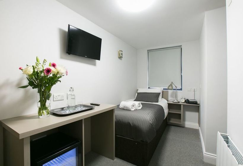 فندق Townhouse 16 Ilford Hill