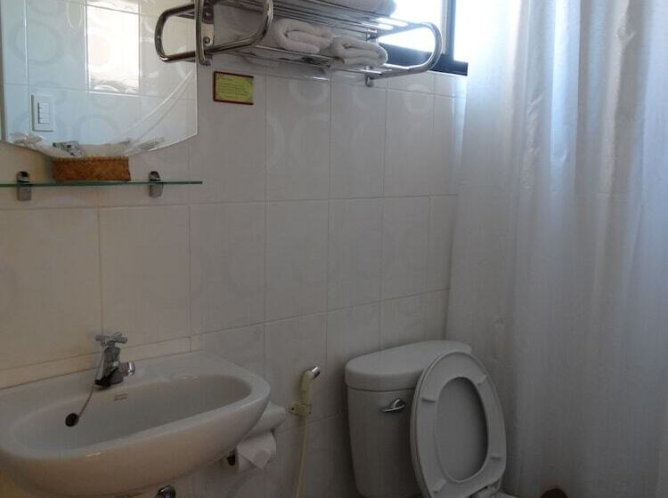 בית מלון כפרי Ruemango Apartelle And Suites