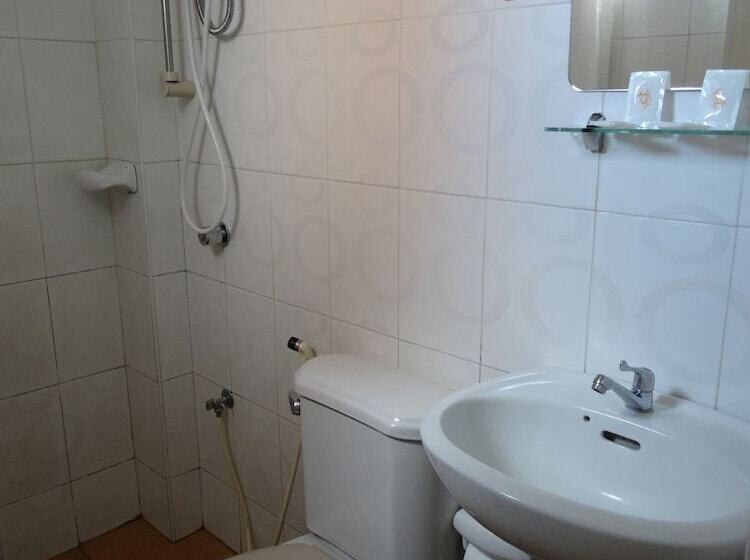 בית מלון כפרי Ruemango Apartelle And Suites