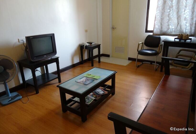 בית מלון כפרי Ruemango Apartelle And Suites