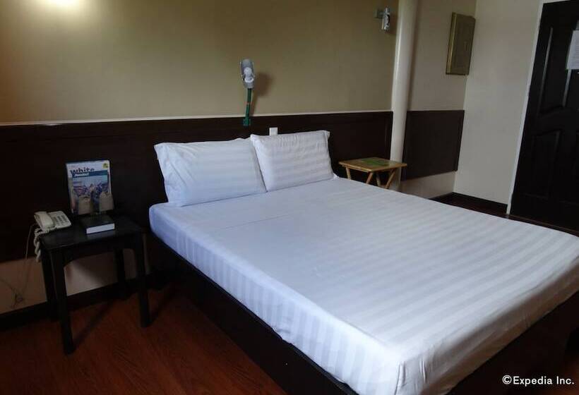 בית מלון כפרי Ruemango Apartelle And Suites