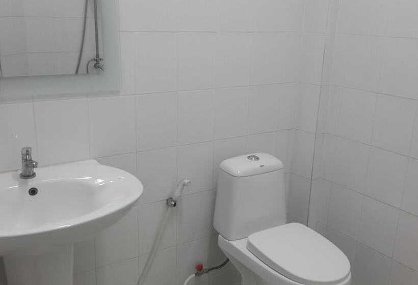 בית מלון כפרי Sri Samui