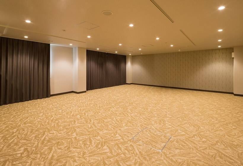 בית מלון כפרי Tazawako Lake Resort & Onsen