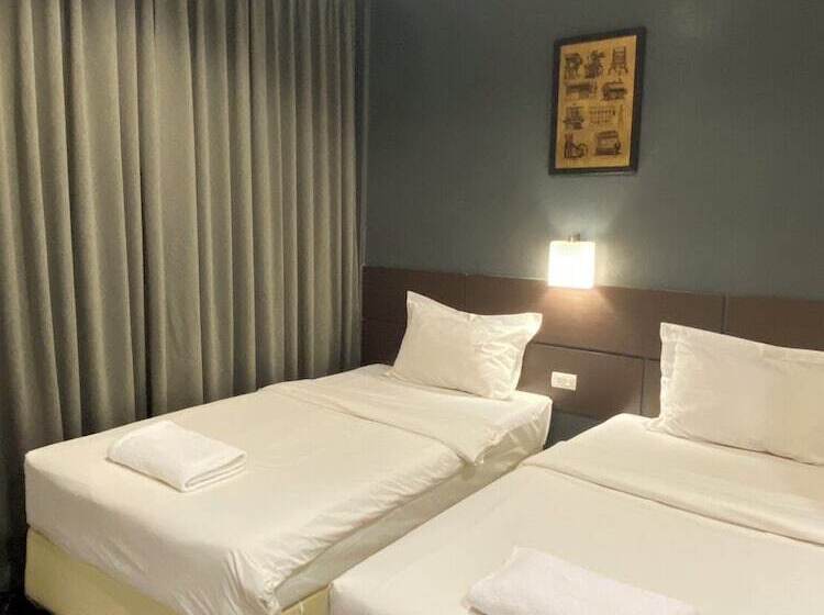 Отель The Chess Samui