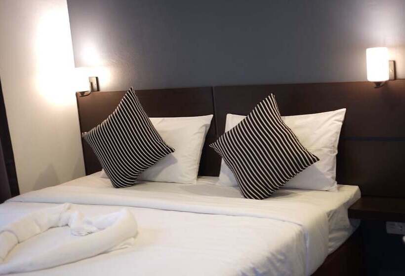 Отель The Chess Samui