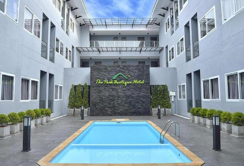 Отель The Peak Boutique