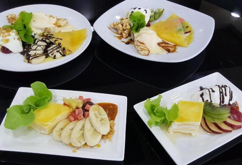 Отель The Peak Boutique