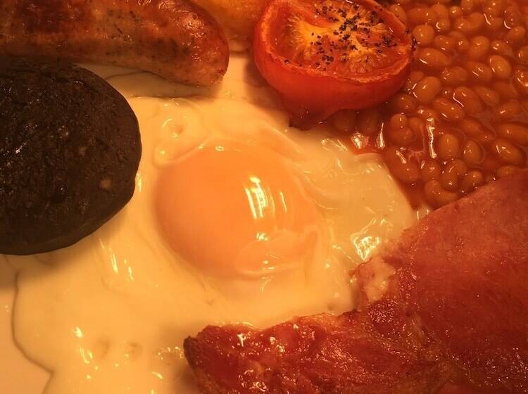 فندق The Riverside Inn