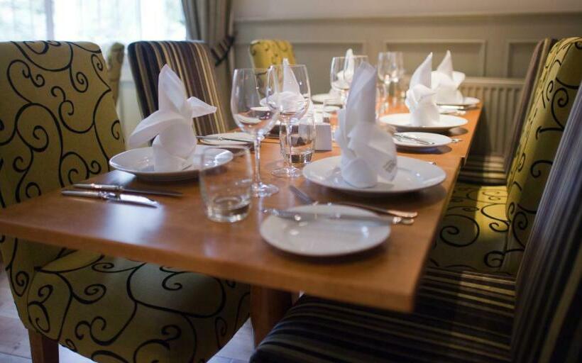 ホテル The Vernon