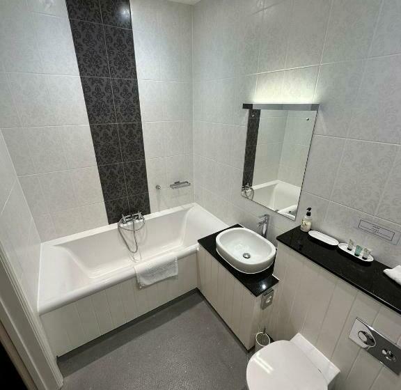 ホテル The Vernon