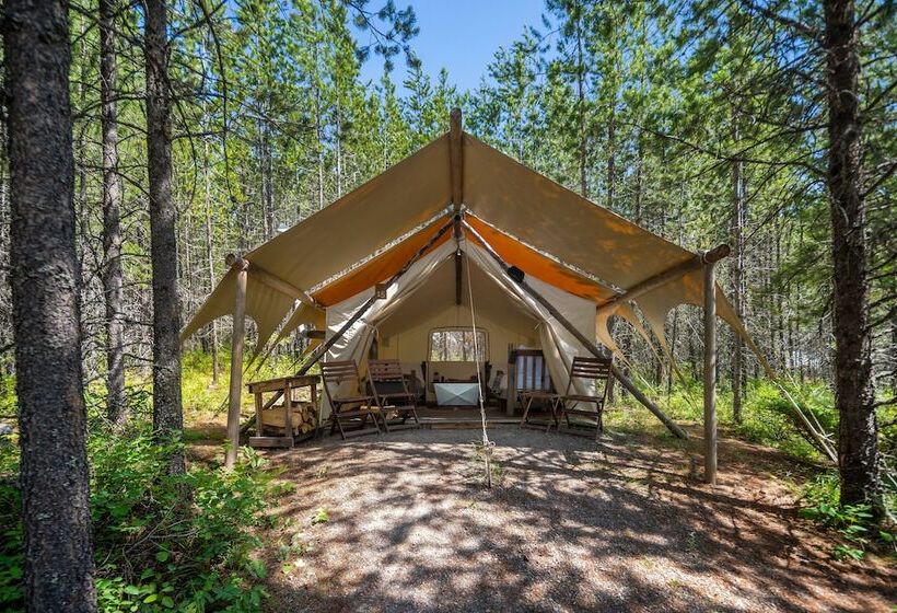 فندق Under Canvas Glacier