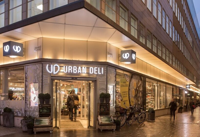 호텔 With Urban Deli