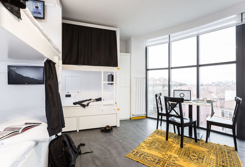 Inn 14 Hostel