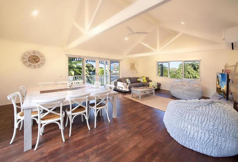 فندق على الطريق Boathouse Resort Studios And Suites