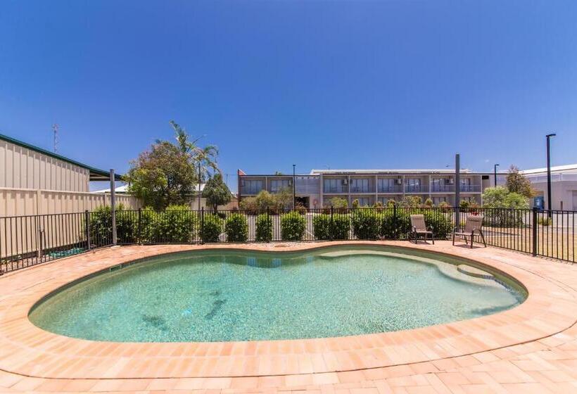 מוטל Capella Coach Inn