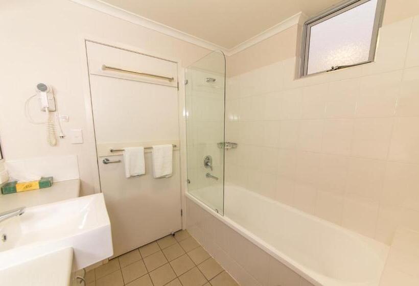 מוטל Capella Coach Inn