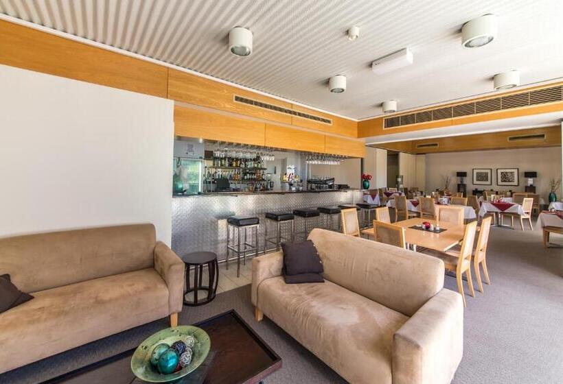 מוטל Capella Coach Inn