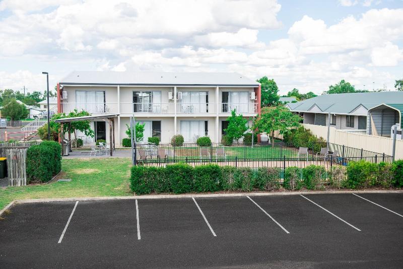 מוטל Capella Coach Inn