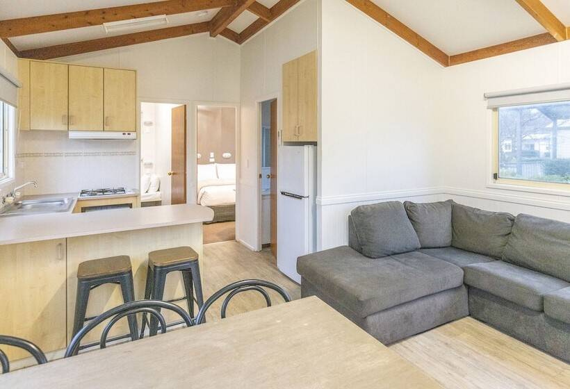 Nrma Warrnambool Riverside Holiday Park