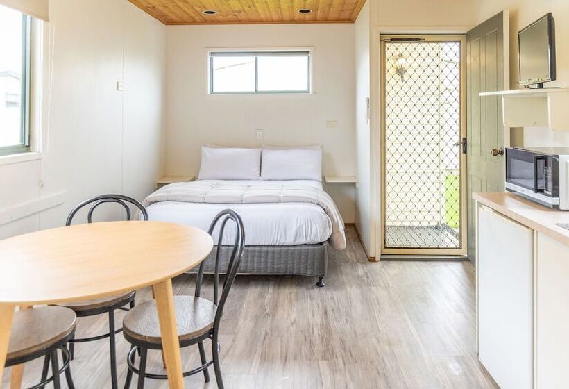 Nrma Warrnambool Riverside Holiday Park