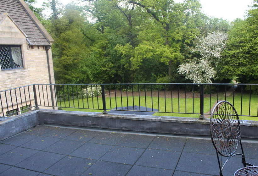 Пансион Bath Lodge Castle