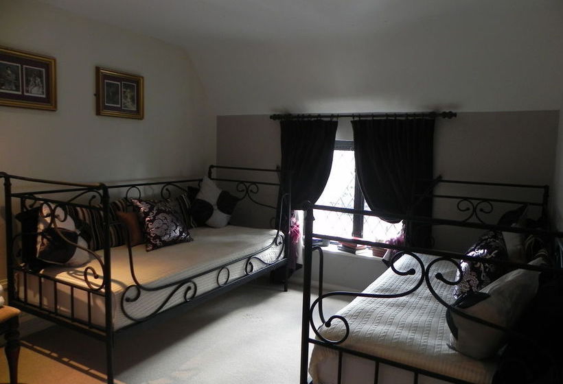 Пансион Bath Lodge Castle