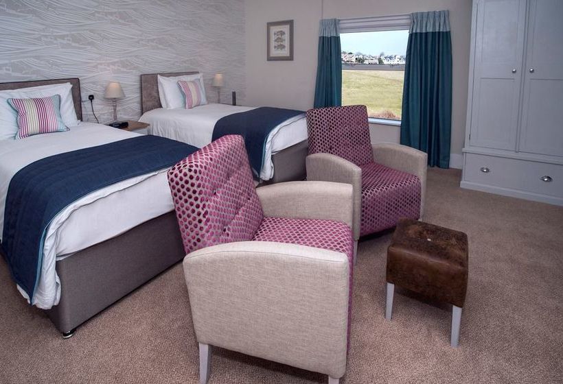 Пансион Freshwater Bay House