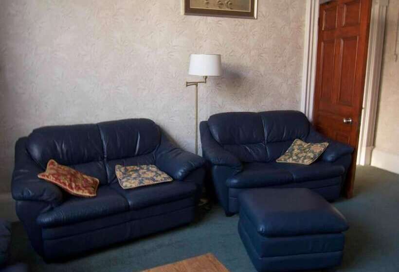 ペンション Grisnoir Guest House