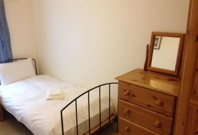 ペンション Grisnoir Guest House