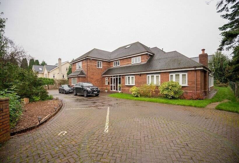 Пансион Oakcroft Guesthouse Manchester Airport