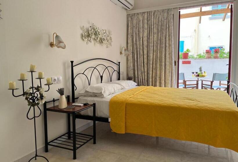 بنسيون Naxos Philoxenia