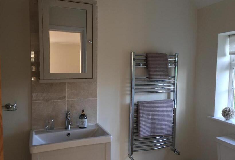 פנסיון Slades Farm