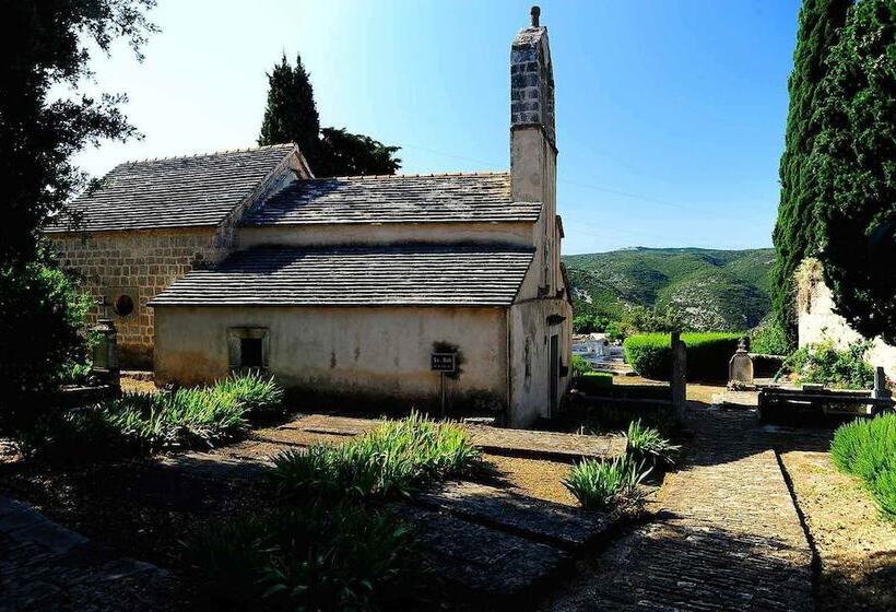 بنسيون Villa Skula