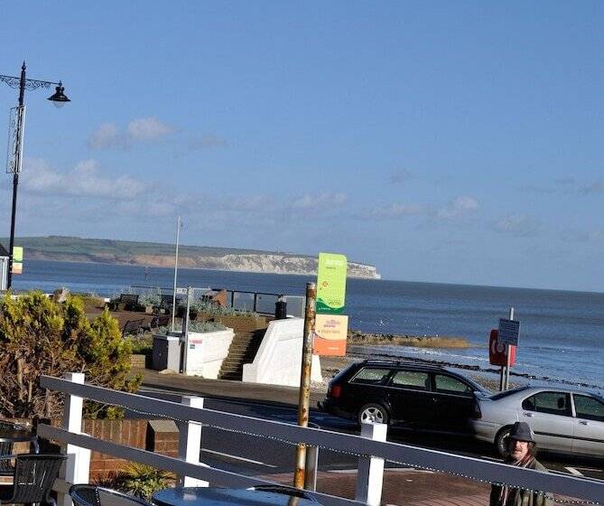 펜션 Waterfront Inn