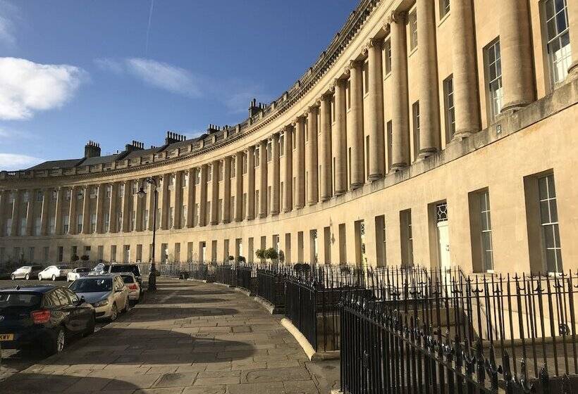 ペンション Whitley Coach House