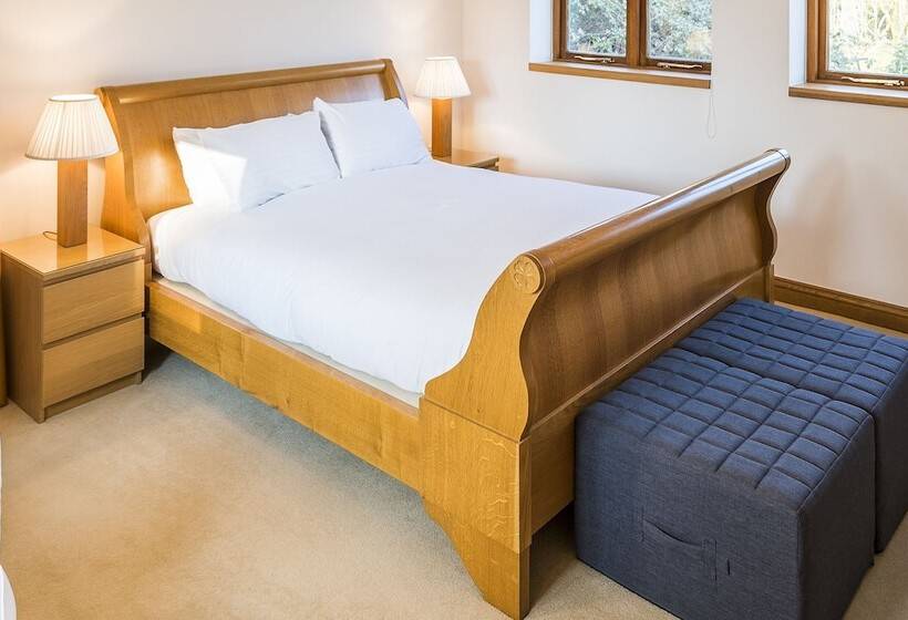 ペンション Whitley Coach House