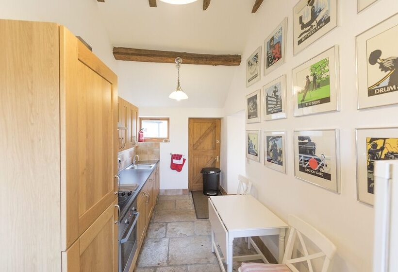 ペンション Whitley Coach House