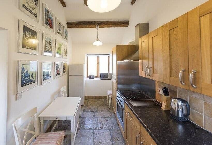 ペンション Whitley Coach House