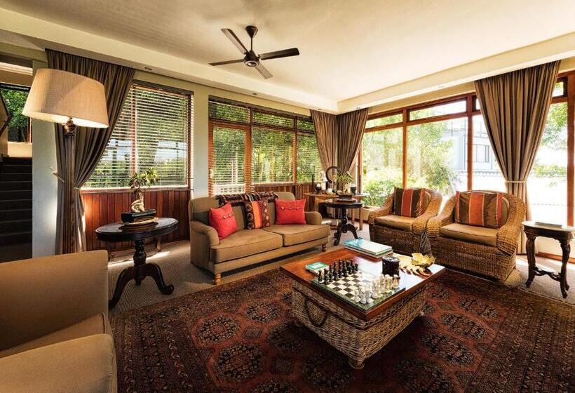 膳宿费 Wilderness Manor